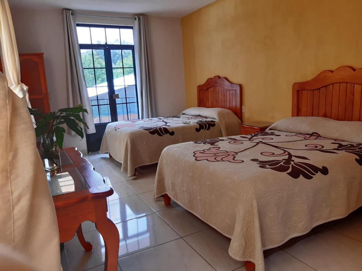 Hotel Camelinas Area Blanca 파츠쿠아로 외부 사진