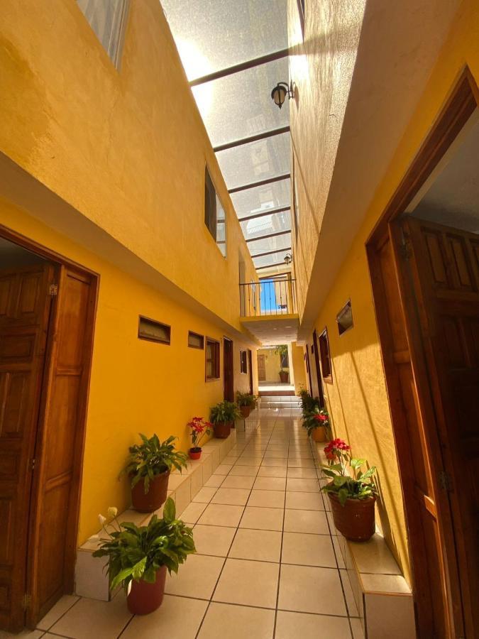 Hotel Camelinas Area Blanca 파츠쿠아로 외부 사진
