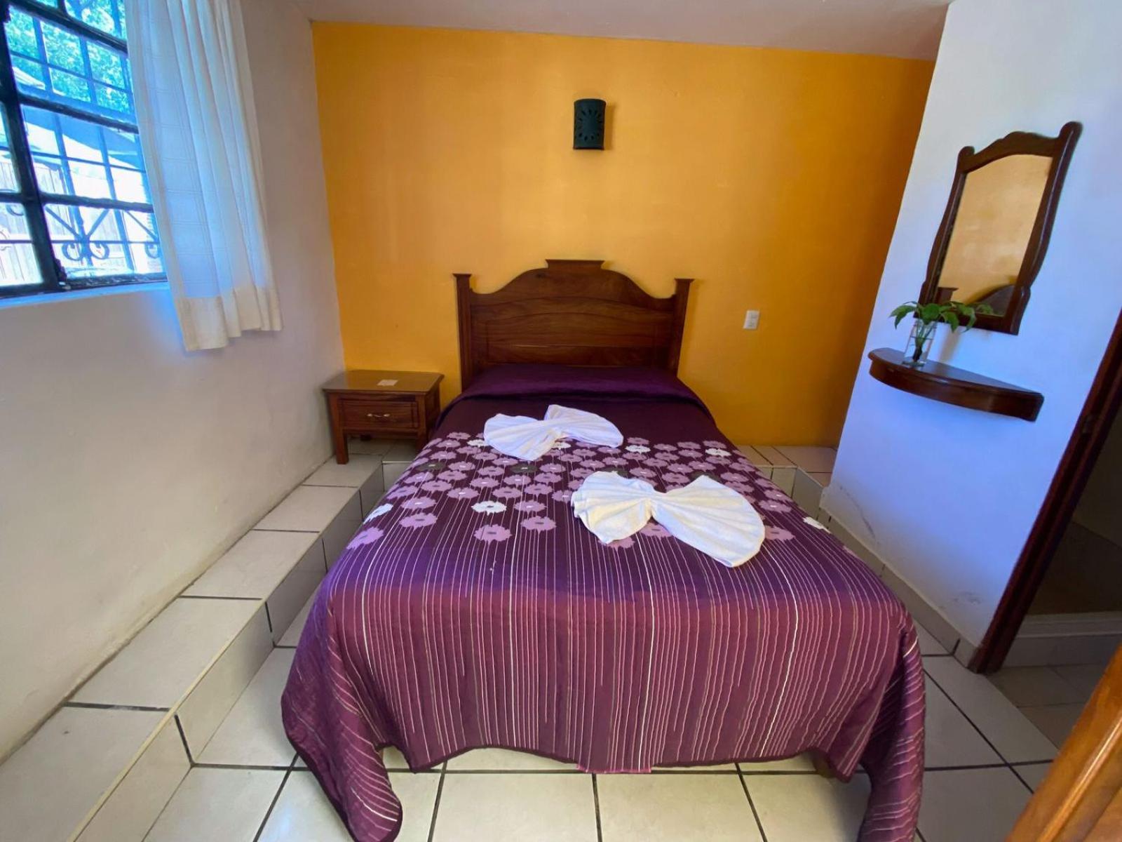 Hotel Camelinas Area Blanca 파츠쿠아로 외부 사진
