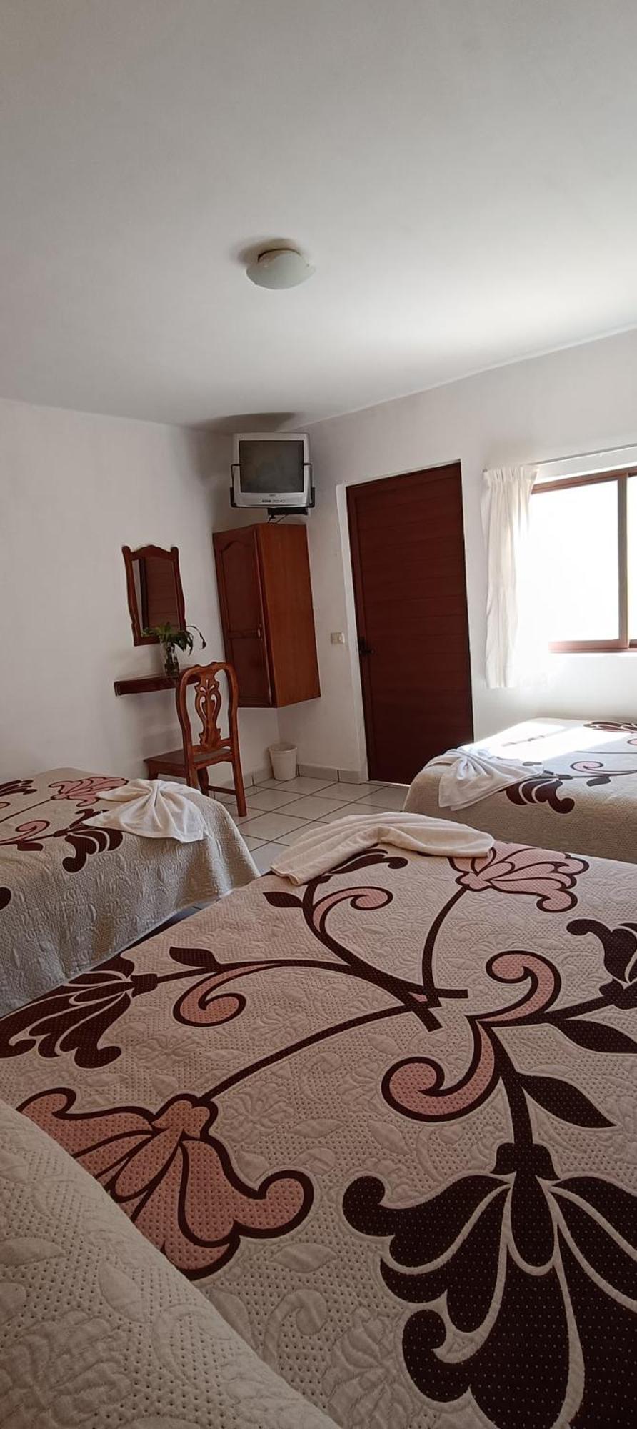 Hotel Camelinas Area Blanca 파츠쿠아로 외부 사진